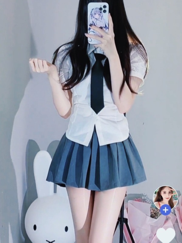 小红书美女直播app，领略独特直播世界的精彩体验！