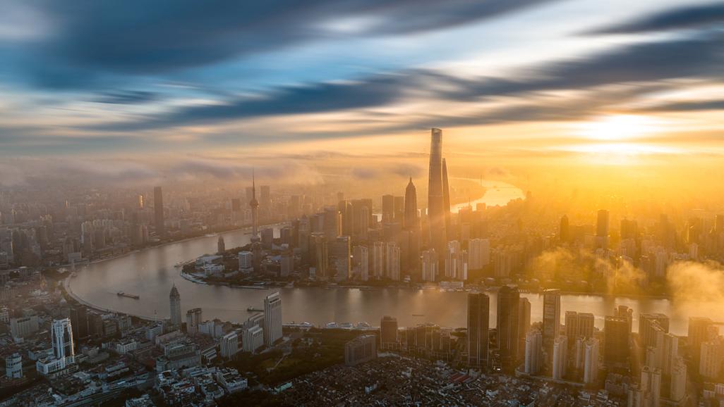都市风云超前超快，变化中的学习与自信成就之源