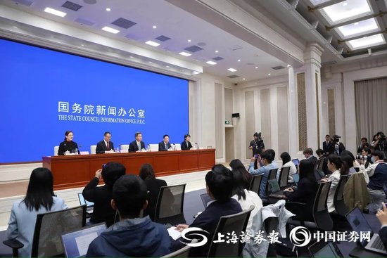 政治最新新闻解析，数据引导策略的执行与策略分析