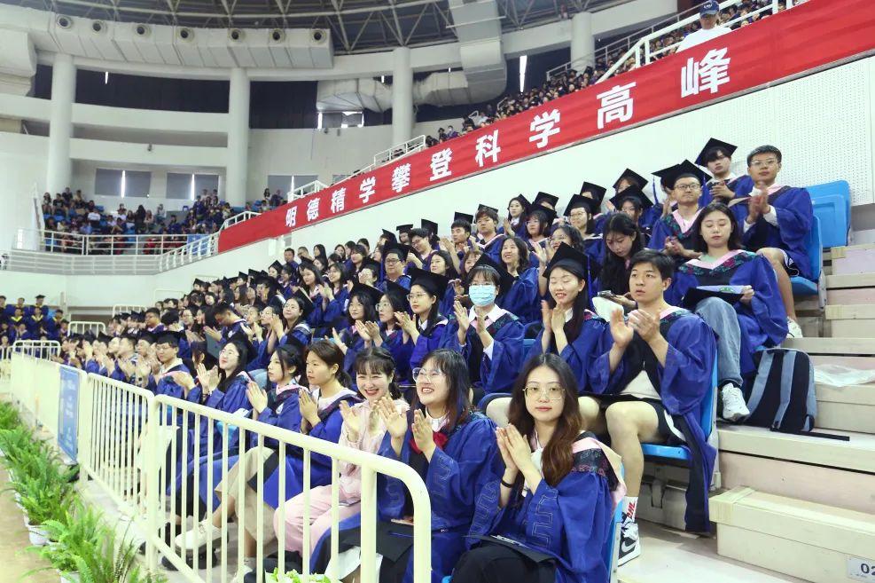 去年全国研究生招生130万人