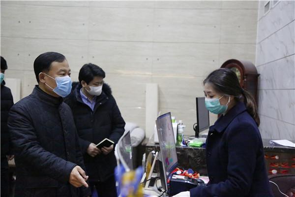 女子称多人在米村拌饭用餐后上吐下泻