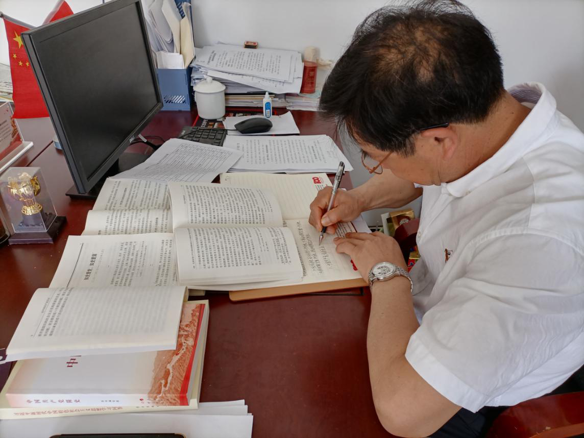 丁墨最新小说学习之光，自信与成就的力量