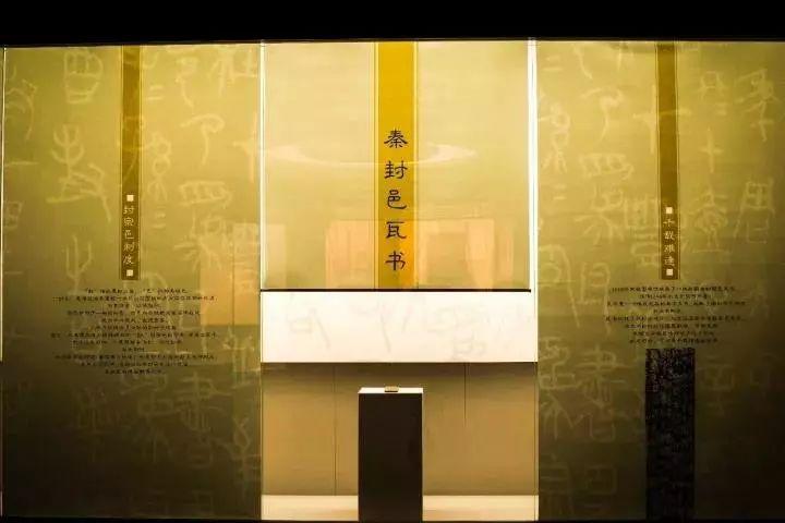 华为最新款平板，小巷中的科技探秘之旅！