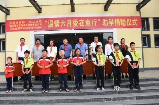 人贩子的日常，爱与陪伴的力量最新报道