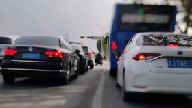佳沃公路车最新款探索，小巷骑行秘境之旅