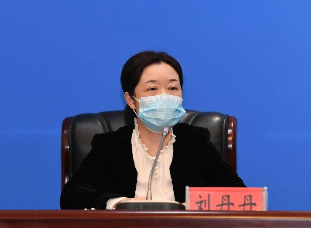 最新肺炎疫情防控下的温馨日常观察与体验