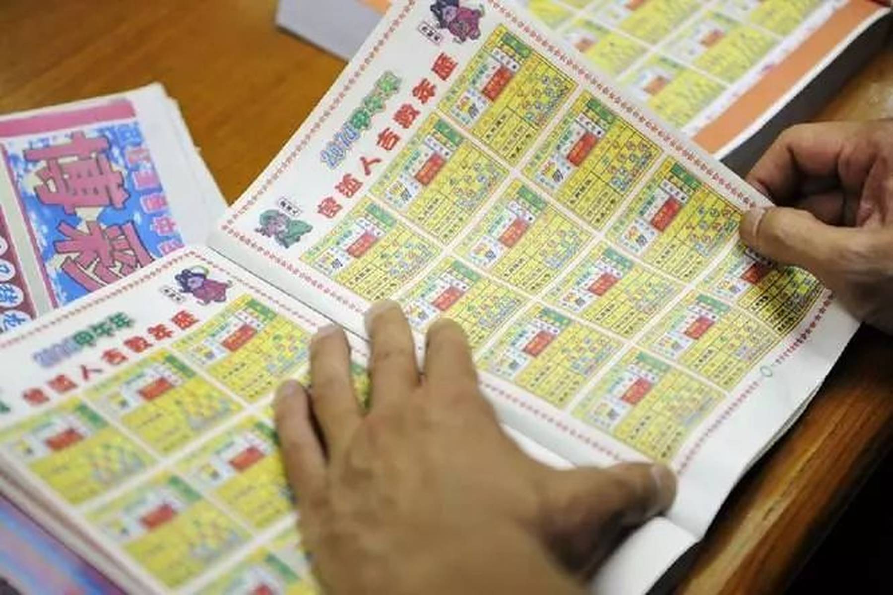 澳门王中王100的资料,专业数据解释设想_专家版51.105