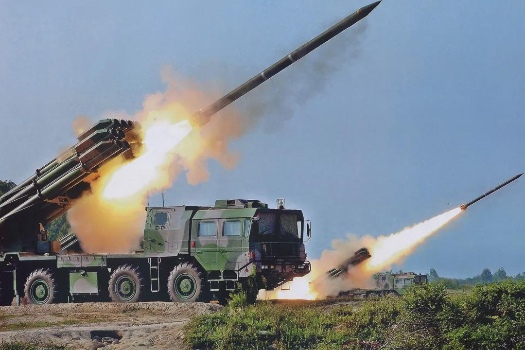 中国武器最新动态震撼全球！
