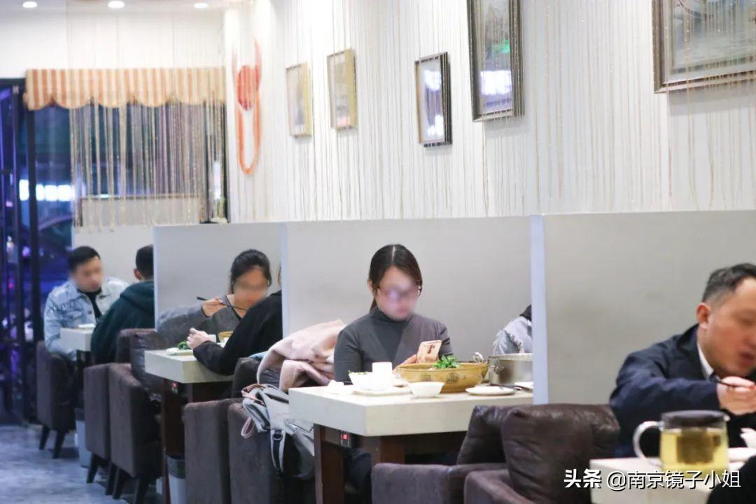 探索小巷深处，最新直播间带你领略特色小店的独特魅力